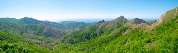 Summer mountain landscape in Crimea — Stock Photo, Image