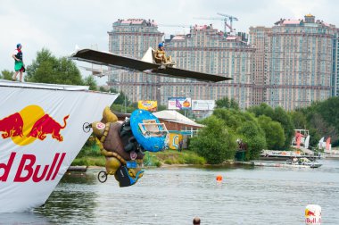 red bull flugtag Moskova 2013