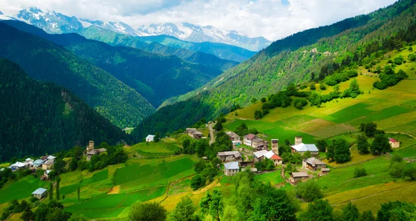 Panoramic landscape of Ieli village in Svaneti — Stock Photo, Image