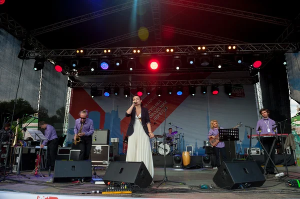 Usadba Caz Festivali caz dans orkestra gerçekleştirir — Stok fotoğraf