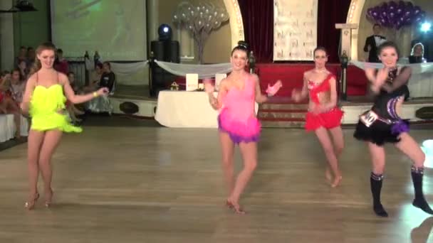 예술적인 댄스 상 2012-2013 년 — 비디오