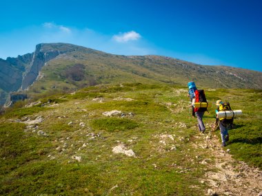 Kırım'da trekking yürüyüşçü grubu