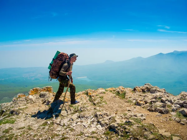 Hiker trekking in Crimea — Stock Photo, Image