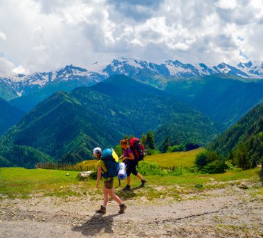 svaneti, kadın yürüyüşçü Egirdir