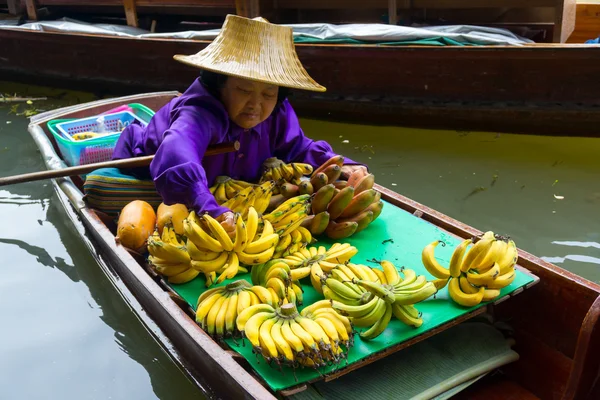 Damnoen Saduak floating market — Stock Photo, Image