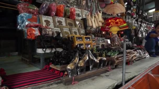 Drijvende markt in Damnoen saduak — Stockvideo