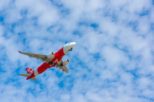 Flugzeug hebt ab — Stockfoto