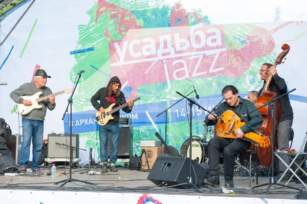 Festival de Jazz de Usadba — Foto de Stock