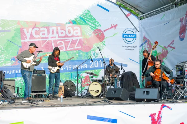 Festiwal jazzowy Usadba — Zdjęcie stockowe