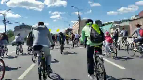 Desfile de bicicletas — Vídeo de stock