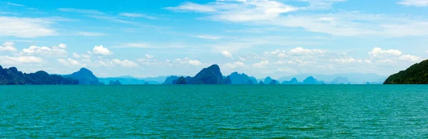 Small islands seascape panorama in Thailand — Stock Photo, Image