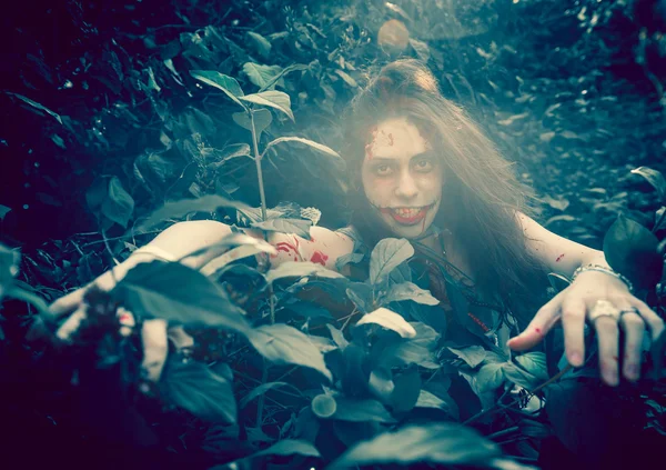 Woman zombie portrait — Stock Photo, Image