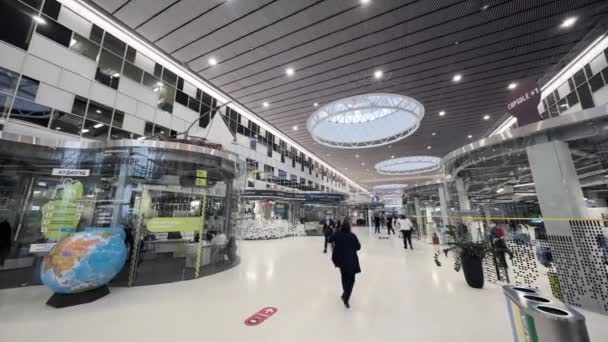 Interior of spacious modern hall of science park — Video Stock