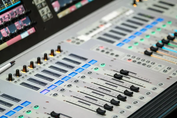 Panel de control en el centro de telecomunicaciones — Foto de Stock