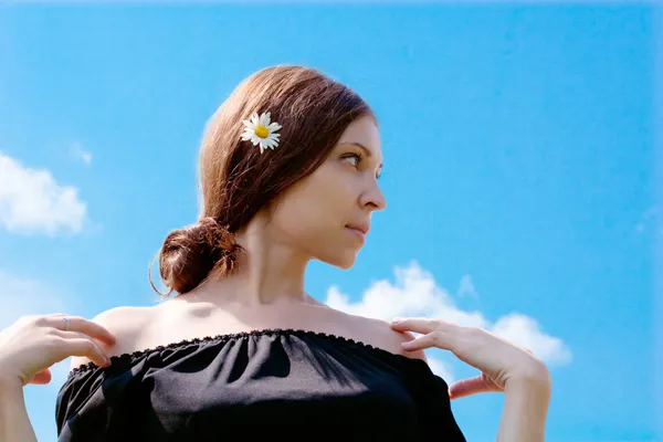 Woman and sky — Stock Photo, Image