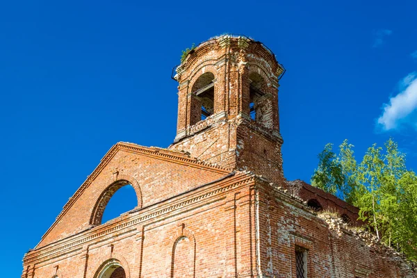 Зруйнованої церкви — стокове фото