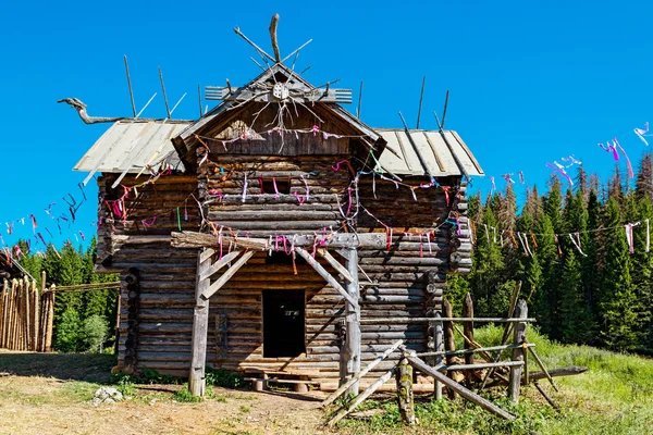 Holzhaus — Stockfoto