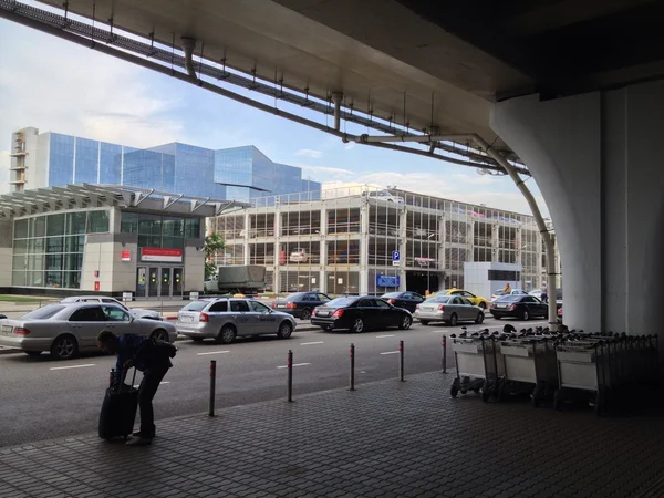 Россия. Москва. Аэропорт Внуково. Russia. Moscow. Vnukovo Airport. — Foto de Stock