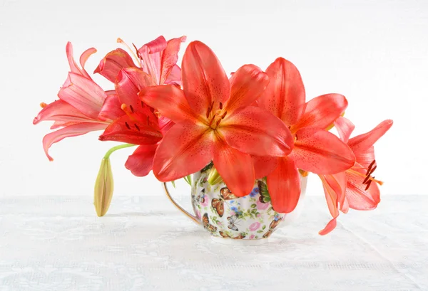 Bouquet of red lilies — Stock Photo, Image