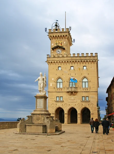 Palazzo Pubblitso San Marino — стокове фото