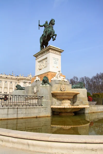 Monument voor koning philip de vierde — Stockfoto