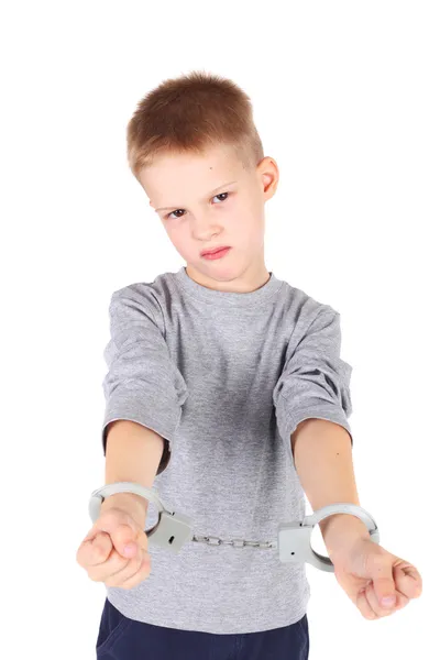 Junge mit Handschellen — Stockfoto