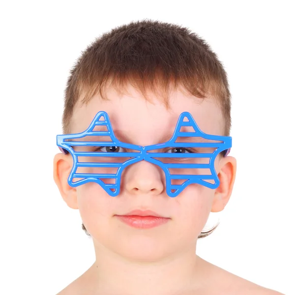 Niño en las gafas de sol divertidas —  Fotos de Stock