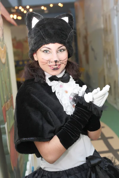 Herečka oblečený jako kočička kočka — Stock fotografie