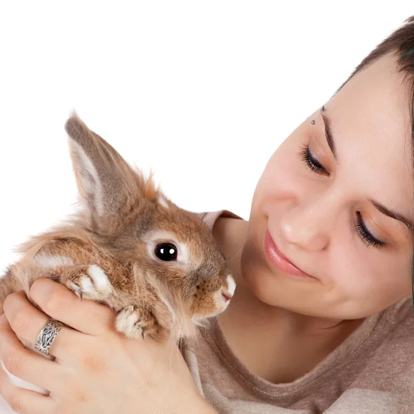 Meisje met het konijn — Stockfoto