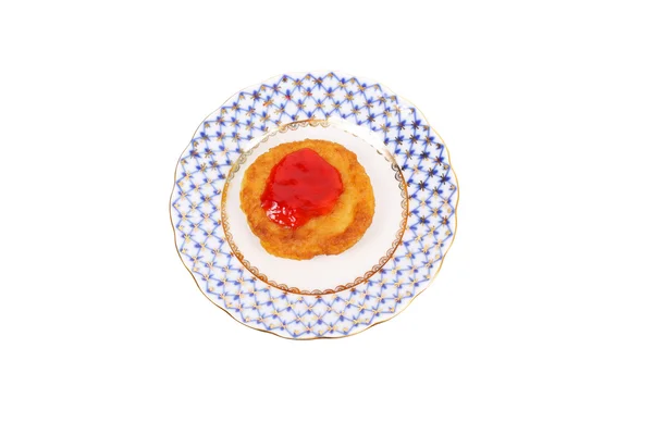 Tykk pannekake med solbærsyltetøy – stockfoto