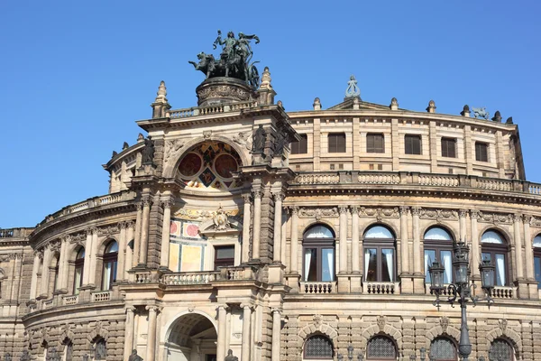 Antiguo edificio histórico — Foto de Stock