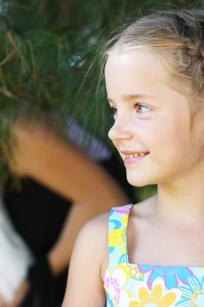 Menina ao ar livre — Fotografia de Stock