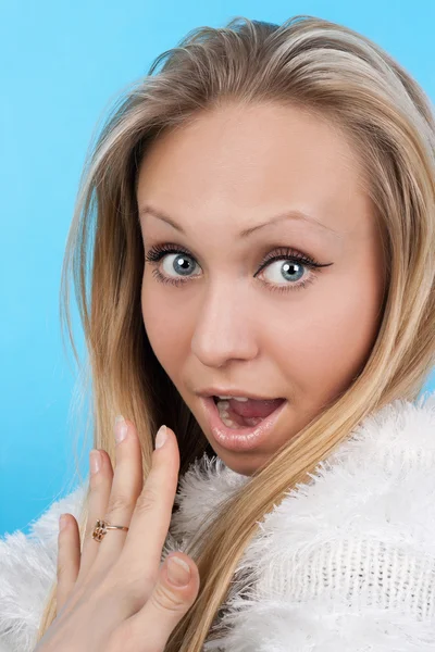 Beautiful surprised girl — Stock Photo, Image