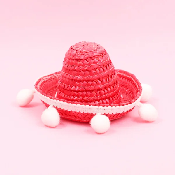 Rot-weißer Sombrero — Stockfoto