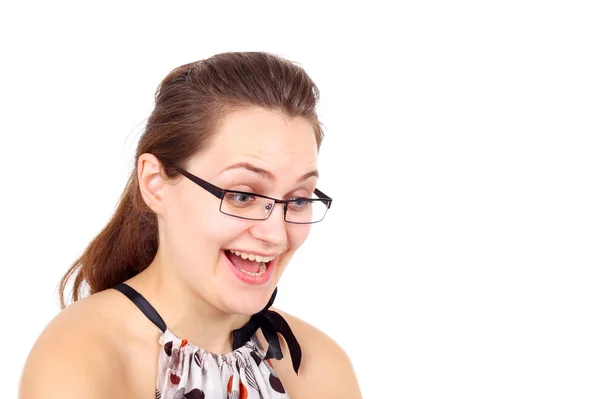 Девушка в очках смеется — стоковое фото