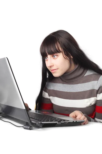 랩탑 컴퓨터를 가진 여자 — 스톡 사진
