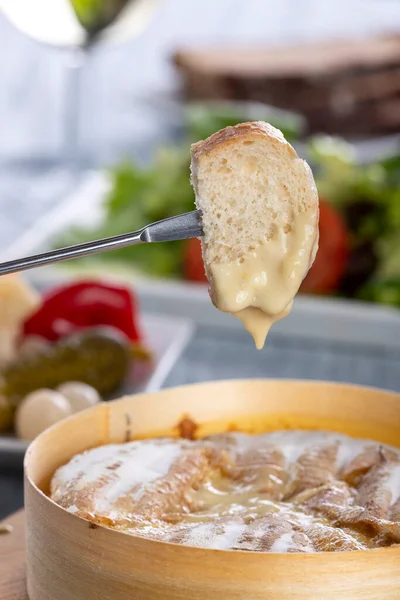 Švýcarské Sýrové Fondue Chlebem — Stock fotografie
