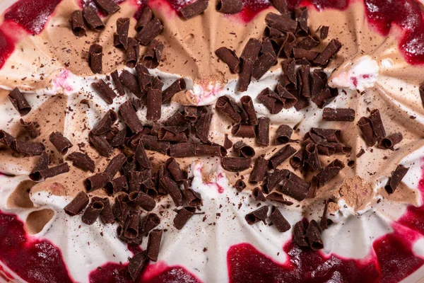 Kirazlı dondurmanın genel görünümü