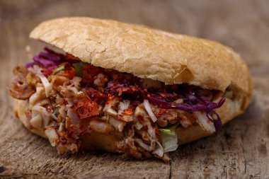 Alman doener kebap tahtada