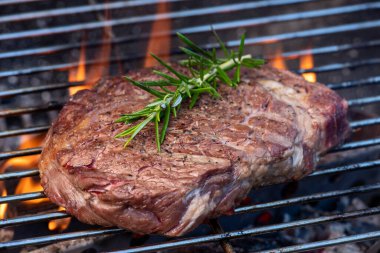 BBC 'de biberiyeli çiğ biftek.