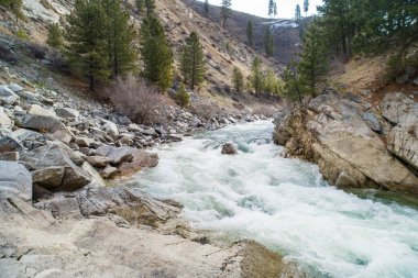 Maceraya açık dalgalar