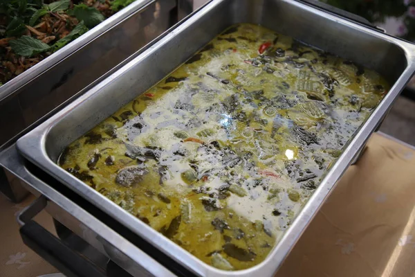 Thai Food Chicken Green Curry Buffet Line Kontainer Itu Adalah — Stok Foto