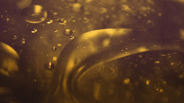 Flüssigkeit mit Blasen — Stockfoto