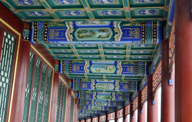 tipik chian mimari, oymalı kirişler ve boyalı kirişleri