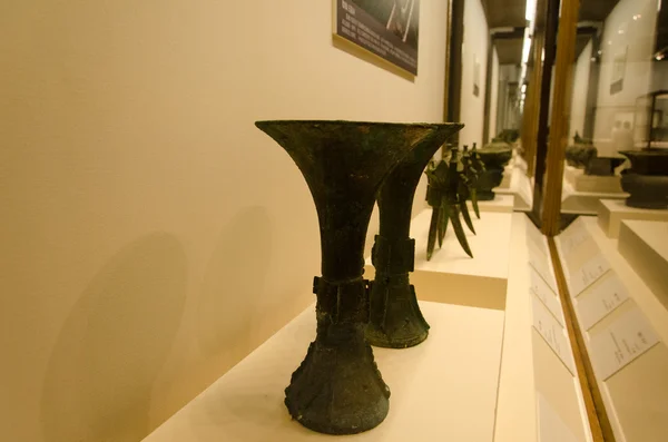 Antika brons dricka fartyg av jue — Stockfoto