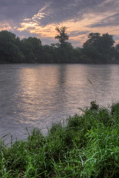 Großer Fluss hdr morgen — Stockfoto