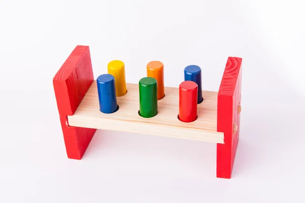 erken çocuk gelişim ahşap oyuncaklar üzerinde beyaz izole