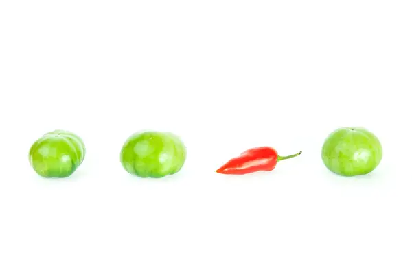 Romanesco broccoli, green tomatoes and red pepper — Stock Photo, Image