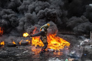hükümet karşıtı protestolar patlak Ukrayna