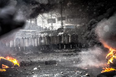 hükümet karşıtı protestolar patlak Ukrayna